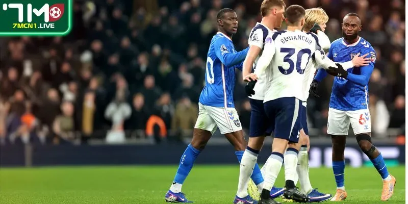 Soi kèo Sunderland vs Tottenham - Vòng 32 Ngoại Hạng Anh